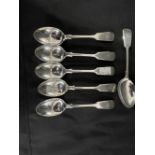 Hallmarked Silver: Dessert spoons Sheffield 1899-1900. Set of six. Approx. 9.5ozt.