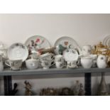 20th cent. Ceramics: Noritake 'L'amor' tea and coffee set consisting of teacups x 11, saucers x