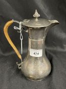 Hallmarked Silver: Bachelor hot water jug hallmarked Birmingham. Weight 13.83oz.