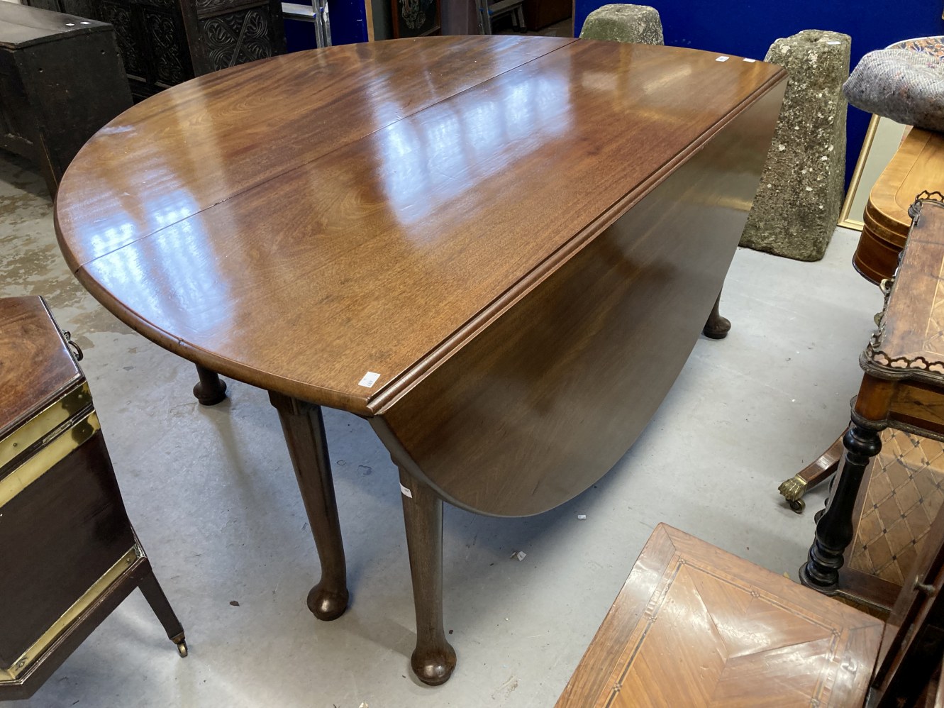 Late 18th/early 19th cent. Mahogany eight seat drop leaf dining table on club supports. 69ins. x - Image 3 of 6