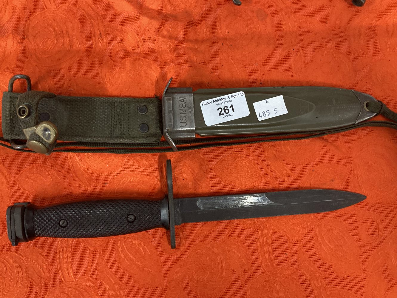 Militaria/Edged Weapons: US M7 bayonet in an M8 scabbard. Plus a Swedish Mauser bayonet. - Image 2 of 7