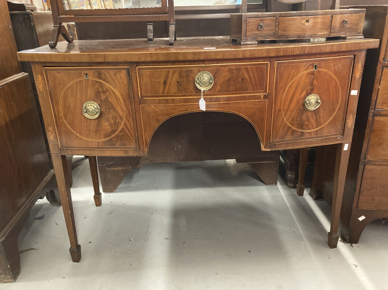 Georgian bow fronted mahogany cabinet with a single central drawer flanked by two deep cellarette - Image 4 of 4