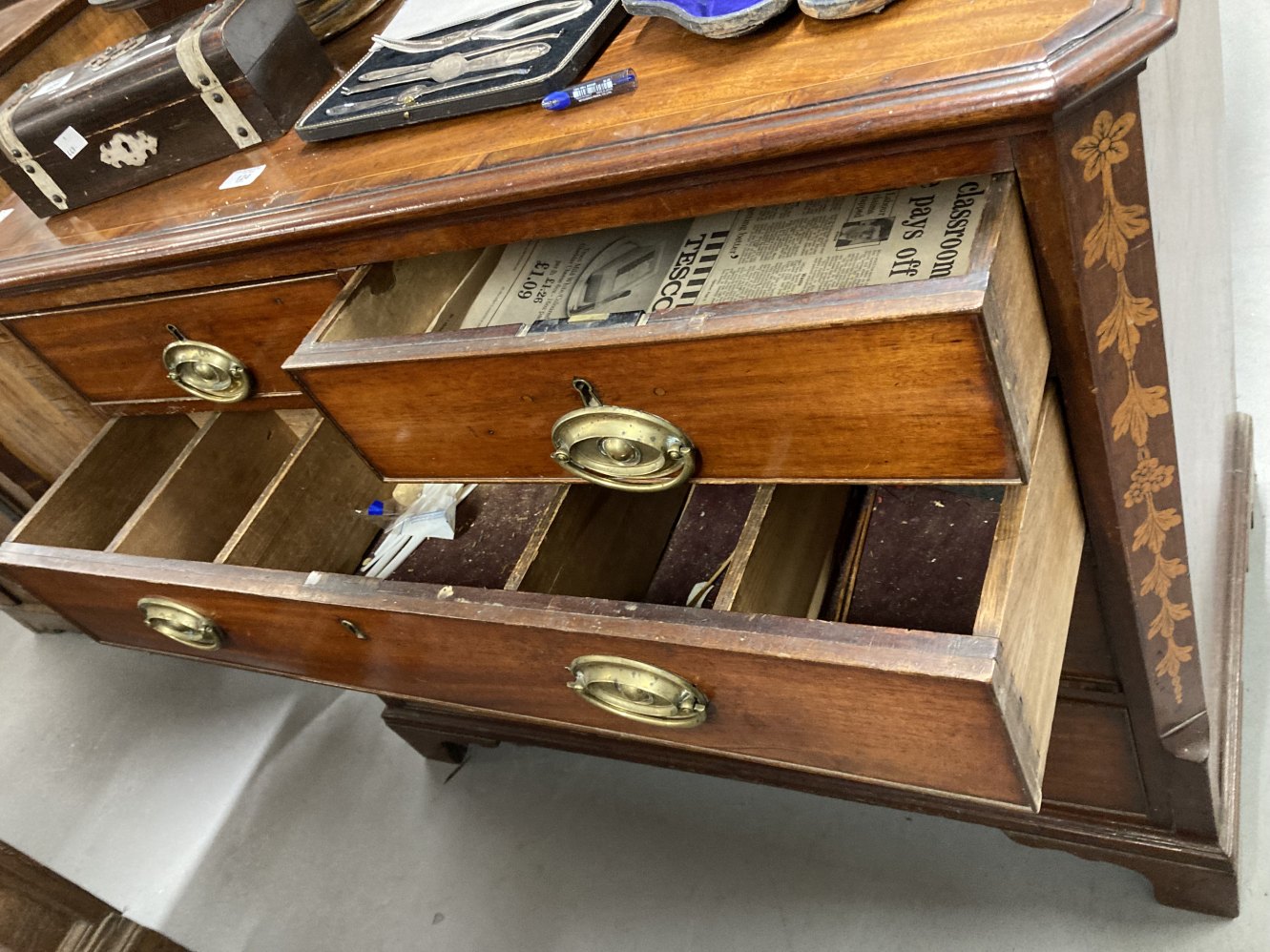 19th cent. Mahogany inlaid straight fronted chest of three long and two short drawers with oval - Image 3 of 6