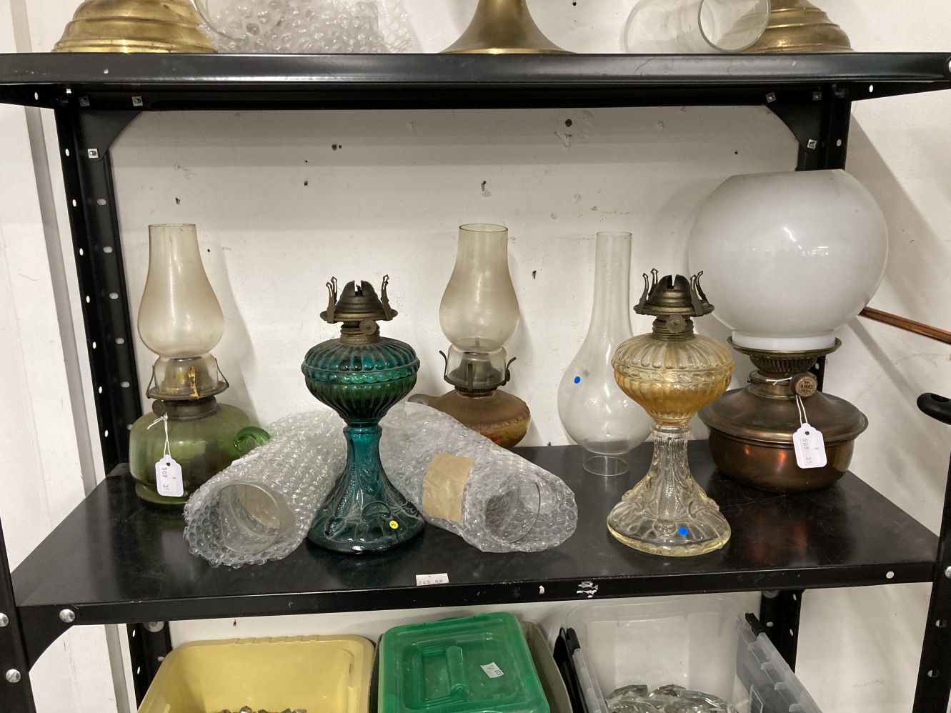 Lighting: Oil lamps to include Duplex Aladdin Gem fire brass lamps, Hipolto lamp, T. Bowatt & Son - Bild 4 aus 4