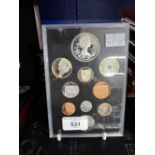 Numismatics: Coins, proof sets The Royal Mint 2008 - 2012 United Kingdom proof coin sets in