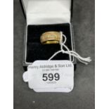 Hallmarked Gold: 18ct. ring, band with leaf decoration hallmarked Chester. Ring size N. Weight 5.