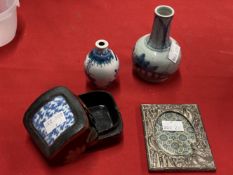 Oriental Ware: 19th/early 20th cent. Chinese items to include two small vases, papier-mache box with