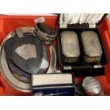 Hallmarked Silver: Cased pair of engine turned hair brushes, snuff box, cribbage board with