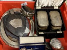 Hallmarked Silver: Cased pair of engine turned hair brushes, snuff box, cribbage board with