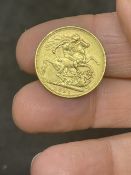 Gold Coins: 1893 old head Queen Victoria Sovereign with Melbourne mint mark. 8g.