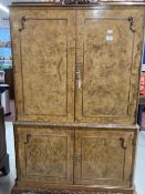 20th cent. Walnut cocktail cabinet.