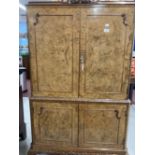 20th cent. Walnut cocktail cabinet.