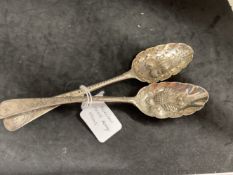 Hallmarked Silver: Georgian berry spoons hallmarked London, a pair. Total weight 4oz.