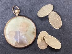 Hallmarked Jewellery: Pair of 9ct gold oval chain cufflinks and a circular glass pendant with a