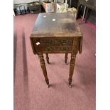 20th cent. Chinese hardwood cricket table with round top and under tier on triangular legs. 30ins. x