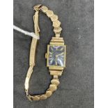 Watches: Early 20th cent. Ladies wristwatch with marked 15ct gold case and 9ct gold scallop shell