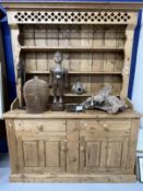 Early 20th cent. Continental pine dresser two single drawers over two cupboards with fretwork