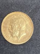 Gold Coins: Bullion, GB George V half Sovereign 1914.