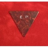 Showbusiness/Rock and Roll/Music/Icons: ELVIS PRESLEY OWNED STAGE USED GUITAR PICK 1977 FINAL TOUR