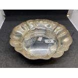 Hallmarked Silver: Fruit bowl with scalloped border hallmarked Birmingham 1965. Dia. 9ins. Weight