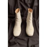 Showbusiness/Rock and Roll/Music/Icons: Elvis Presley's famous stage worn white boots that he wore