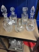 Glassware: Decanters, selection of five 19th and 20th cent. Crystal glass decanters with stoppers