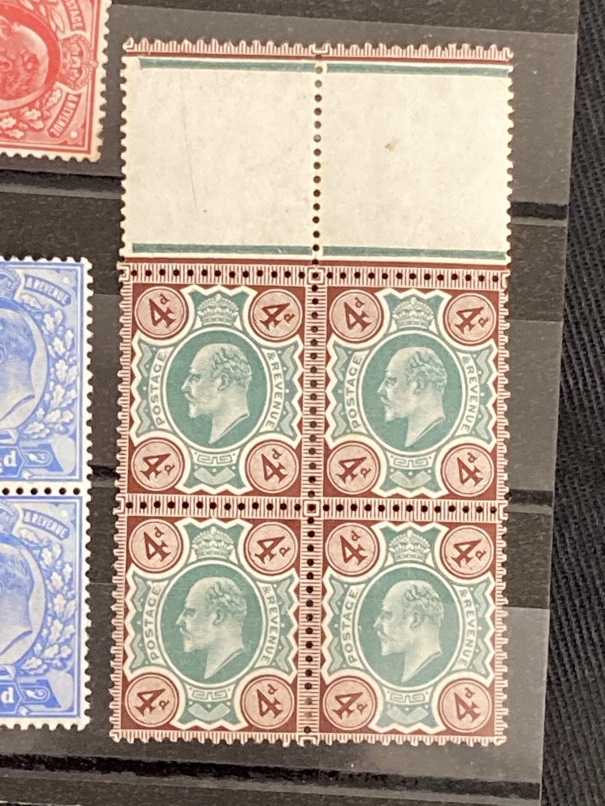 GB Stamps: King Edward VII 1902-10 unmounted mint SG218 yellowish green block of four, SG219 1d - Image 4 of 4
