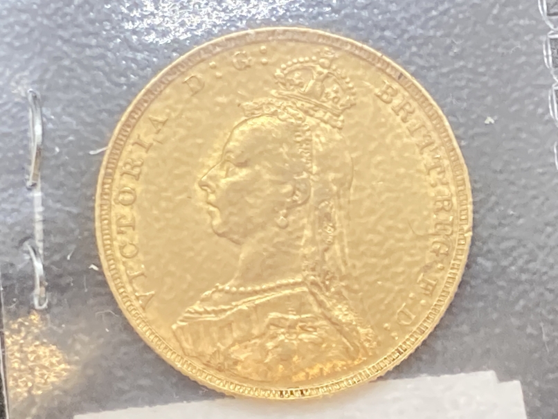 Gold Coins: Full Sovereign Queen Victoria 1892. - Image 2 of 2