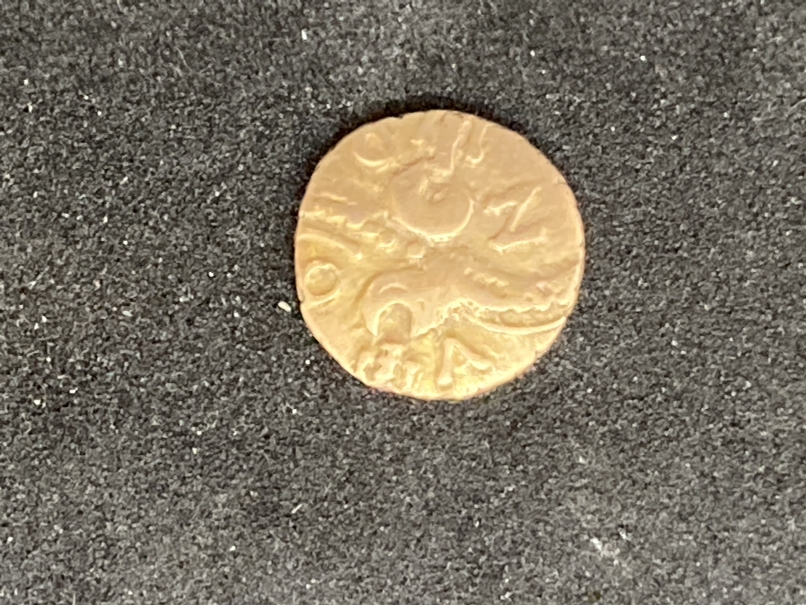 The Late Tom Hunter Collection Celtic Coins: Catuvellauni Andoco Crescent Wreath. Sills class 1, - Image 2 of 3