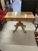 Early 19th cent. Light mahogany sofa table, two drawers and two short drop leaves, on turned support