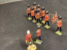 Toys: Britain's Model Soldiers set 82, Pioneers of the Scots Guards 1914 version to 1932 issue,