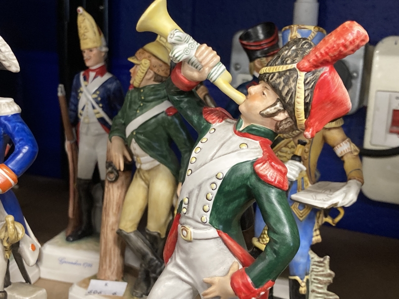 20th cent. Ceramics: Goebel Napoleonic Wars, soldier figurines including LF6, 7, 8, 9, 10, 11, 13, - Image 4 of 4