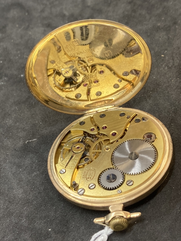 Watches: Hallmarked 9ct gold Dennison. Cased, Arabic numerals and secondary dial, movement signed - Bild 3 aus 3