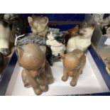 20th cent. Ceramics: Royal Doulton brown kitten, black/white long hair cat, walking pose, Beswick