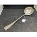 Hallmarked Silver: Soup ladle hallmarked Sheffield 1922. Weight 8.5oz.