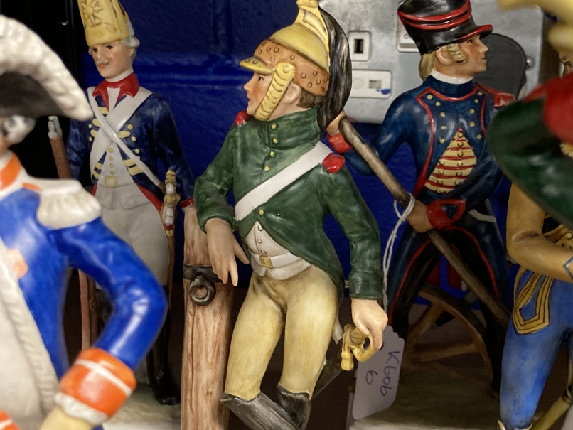 20th cent. Ceramics: Goebel Napoleonic Wars, soldier figurines including LF6, 7, 8, 9, 10, 11, 13, - Image 3 of 4