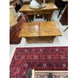 20th cent. Oak storage chest/coffee table with two opening flaps on a shaped base with bracket feet.