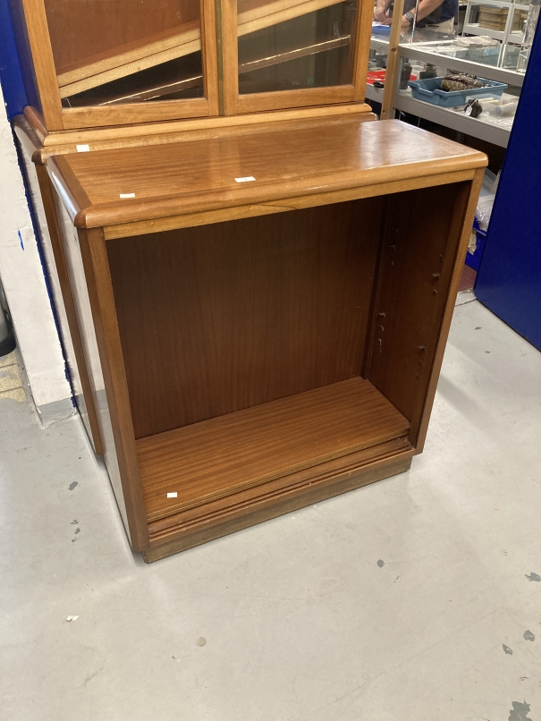 20th cent. Mahogany glazed top bookcase, two glass doors with three shelves above an open cupboard - Image 2 of 3