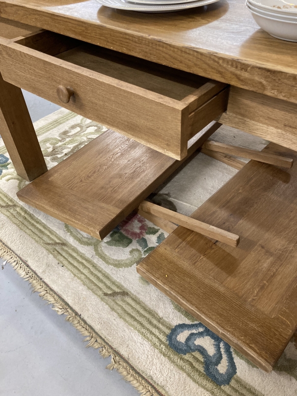 Good quality modern oak draw leaf extending dining table with single drawer. 94½ins. x 36ins. - Image 2 of 2