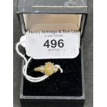 Hallmarked Jewellery: 18ct gold centre claw with an oval cabouchon cut opal, estimated weight 1.