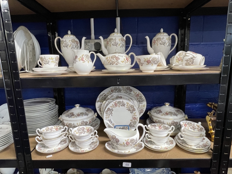 20th cent. Ceramics: Wedgwood Lichfield dinner and tea service saucers x 8, side plates x 10,