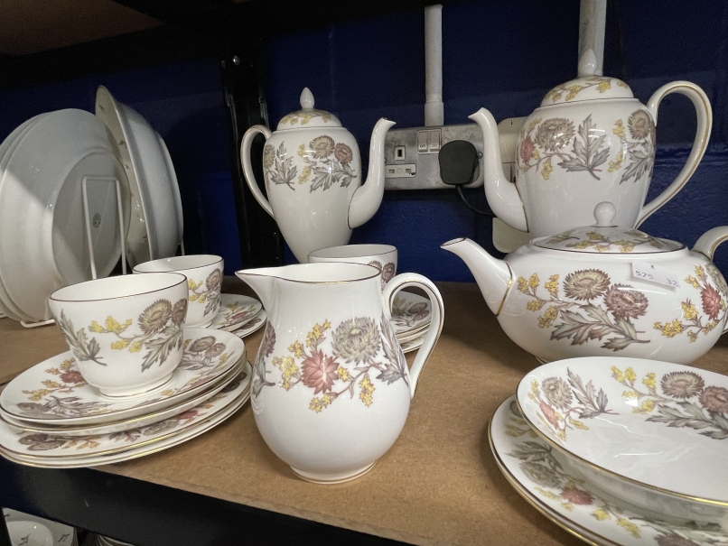 20th cent. Ceramics: Wedgwood Lichfield dinner and tea service saucers x 8, side plates x 10, - Bild 5 aus 7