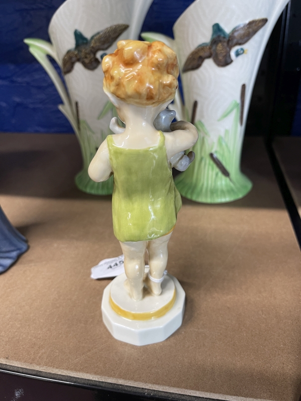 20th cent. Ceramics: Royal Worcester figurine Wednesday's Child No.3521, green dress, blue teddy, - Bild 2 aus 3