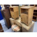 20th cent. Art Deco style dressing table with mirror above three drawers flanked by scroll shaped