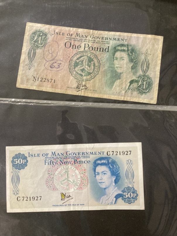 Numismatics: Banknotes GB Royal Bank of Scotland. £1 (2), £5, £10 notes. Castle Series (4), Bank - Image 4 of 4
