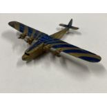 Toys: Die-Cast Dinky 60a Imperial Airways liner 1934-36, Glod/Blue. Bogey wheels missing, no box,