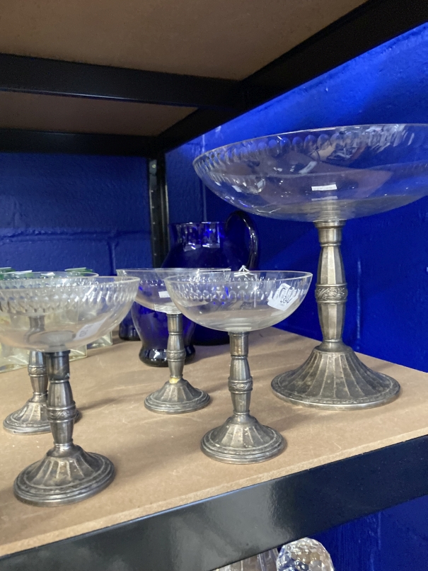 Late 19th/early 20th cent. White metal and glass fruit set, tests silver, unidentified assay mark, - Image 2 of 3