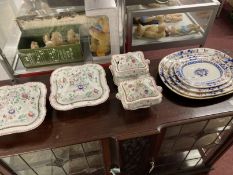 Ceramics: Set of four graduated Minton dishes, the largest 14¾ins. Plus four Booths silicon