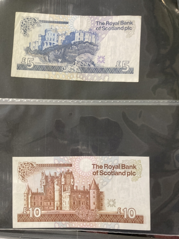 Numismatics: Banknotes GB Royal Bank of Scotland. £1 (2), £5, £10 notes. Castle Series (4), Bank - Image 2 of 4