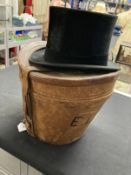 19th cent. Gentlemen's Fashion: Brushed velvet top hat manufactured by Lincoln Bennett & Co.